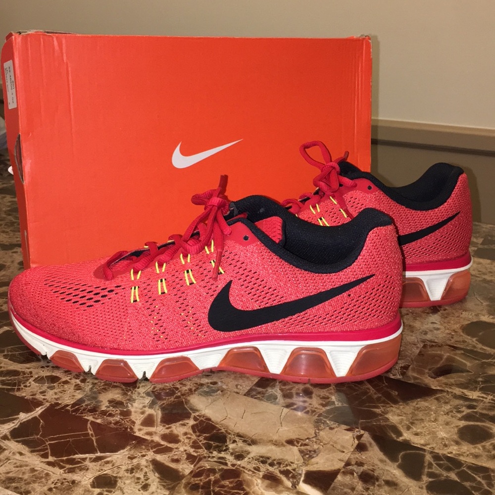 Nike women’s air max tailwind 8 like new